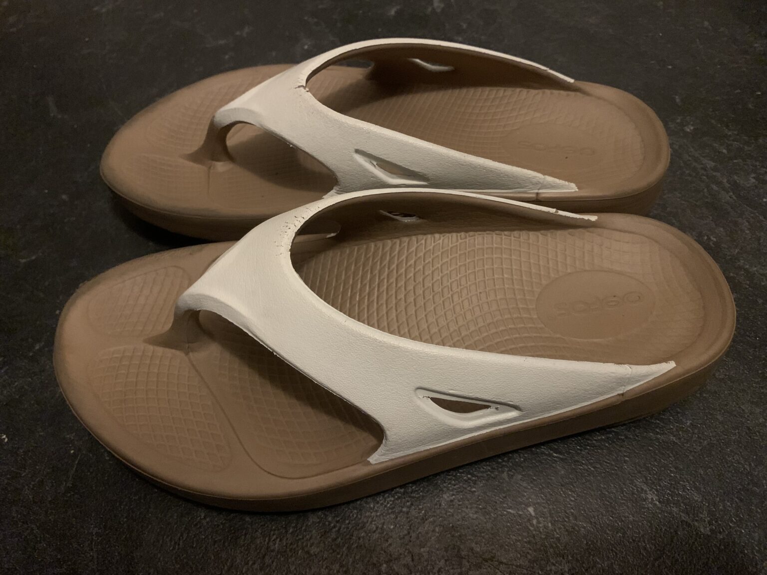 【指の間が痛いを解消】ウーフォスリカバリーサンダルをレビュー My Blog